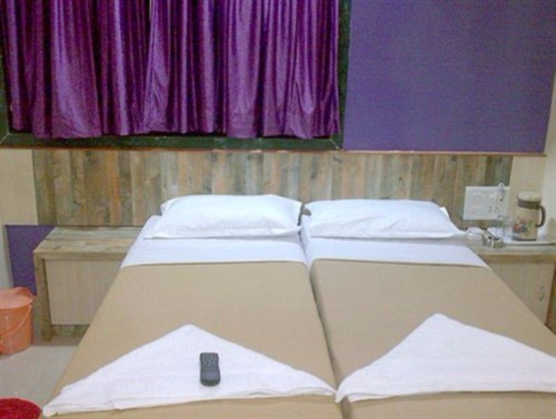 Fabhotel Galaxy Suite Bombay Esterno foto